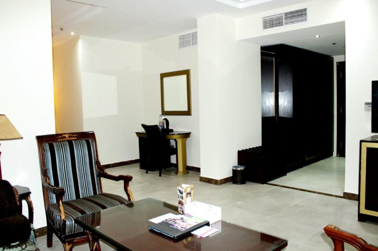 Tourist Hotel Ad Dawhah Esterno foto