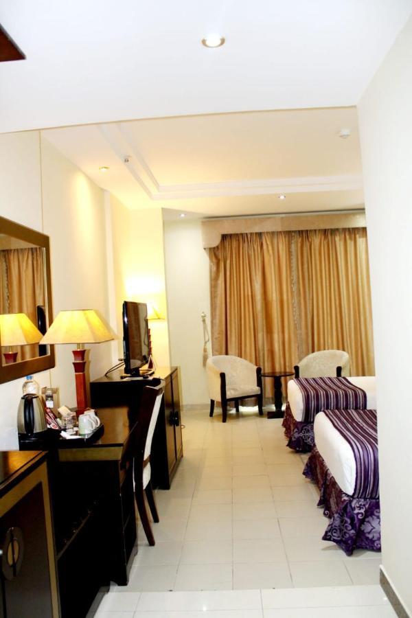 Tourist Hotel Ad Dawhah Esterno foto