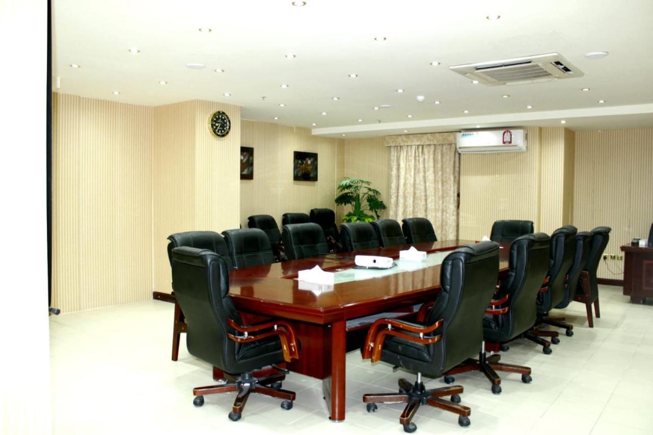 Tourist Hotel Ad Dawhah Esterno foto